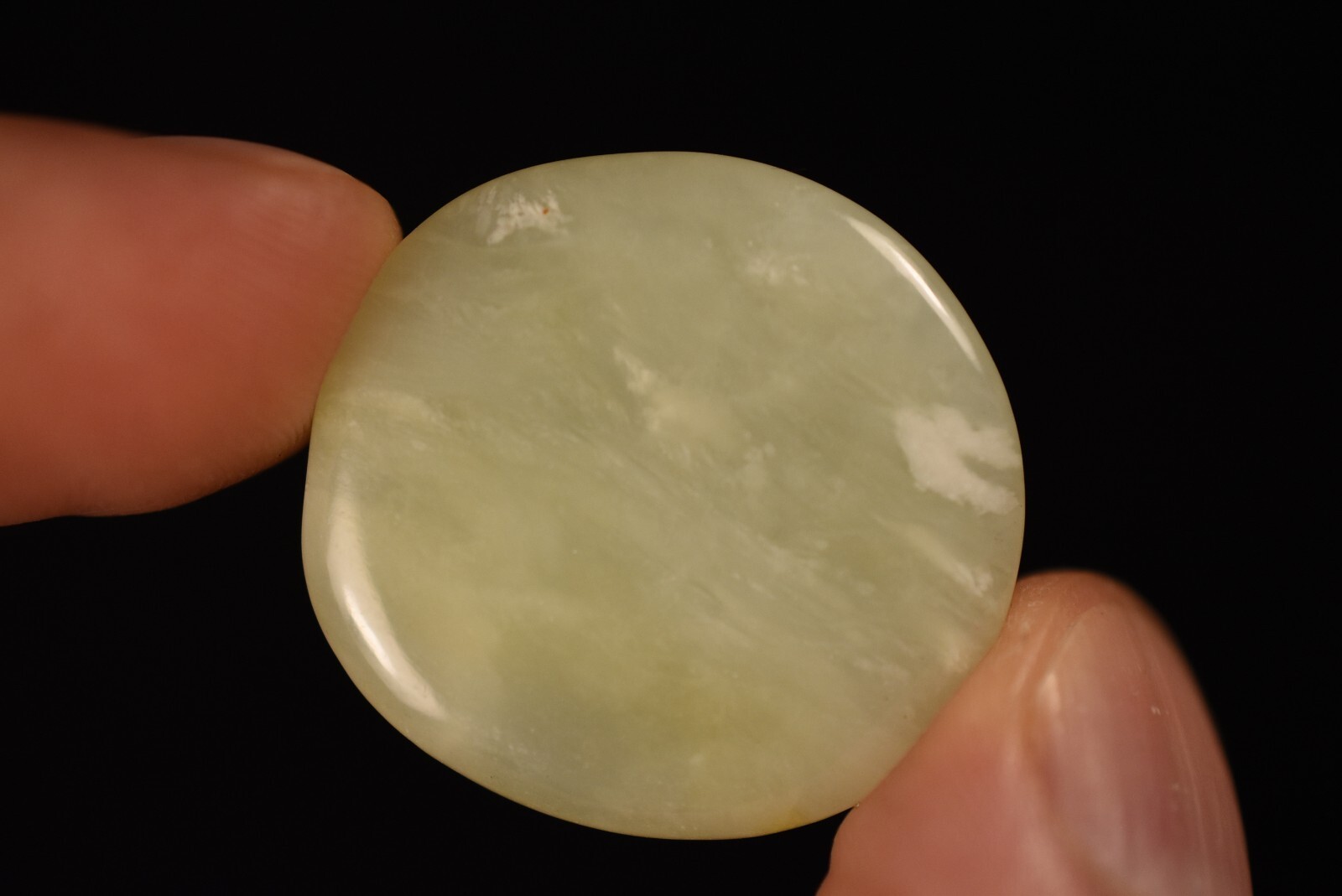 *NEW JADE* Flat Stone 3cm 7.2g Palm Worry Thumb Tumbled Natural Stone Bowenite