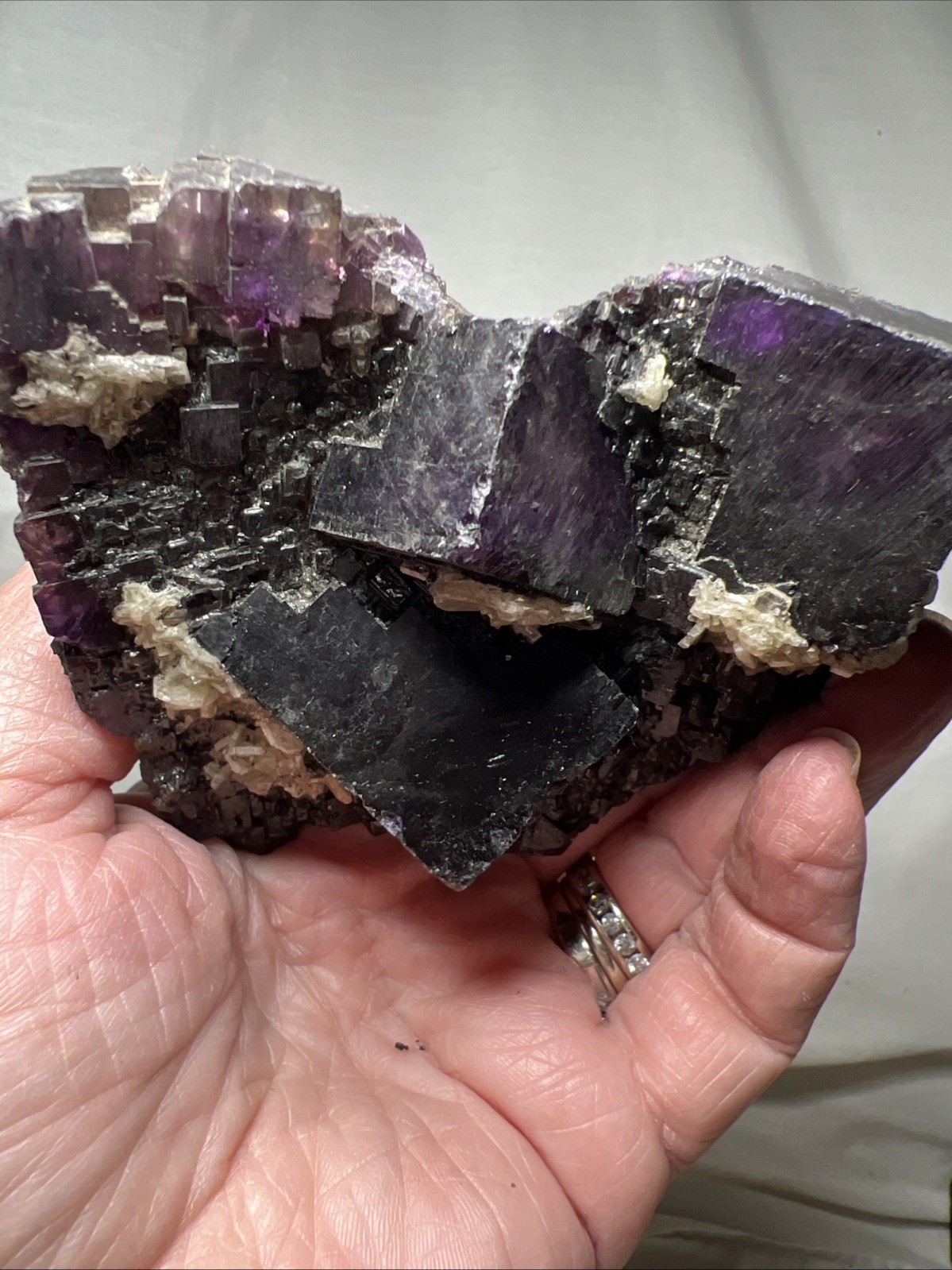 Purple / Black BEAUTIFUL Florite W/ Calcite Clusters. Perfect Cube Formations