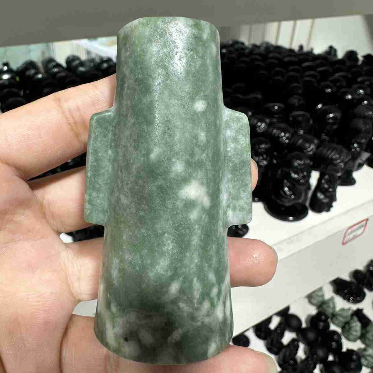 1pc Natural Lushan jade Quartz Hand Carved Crystal Skull Reiki Gem Decor