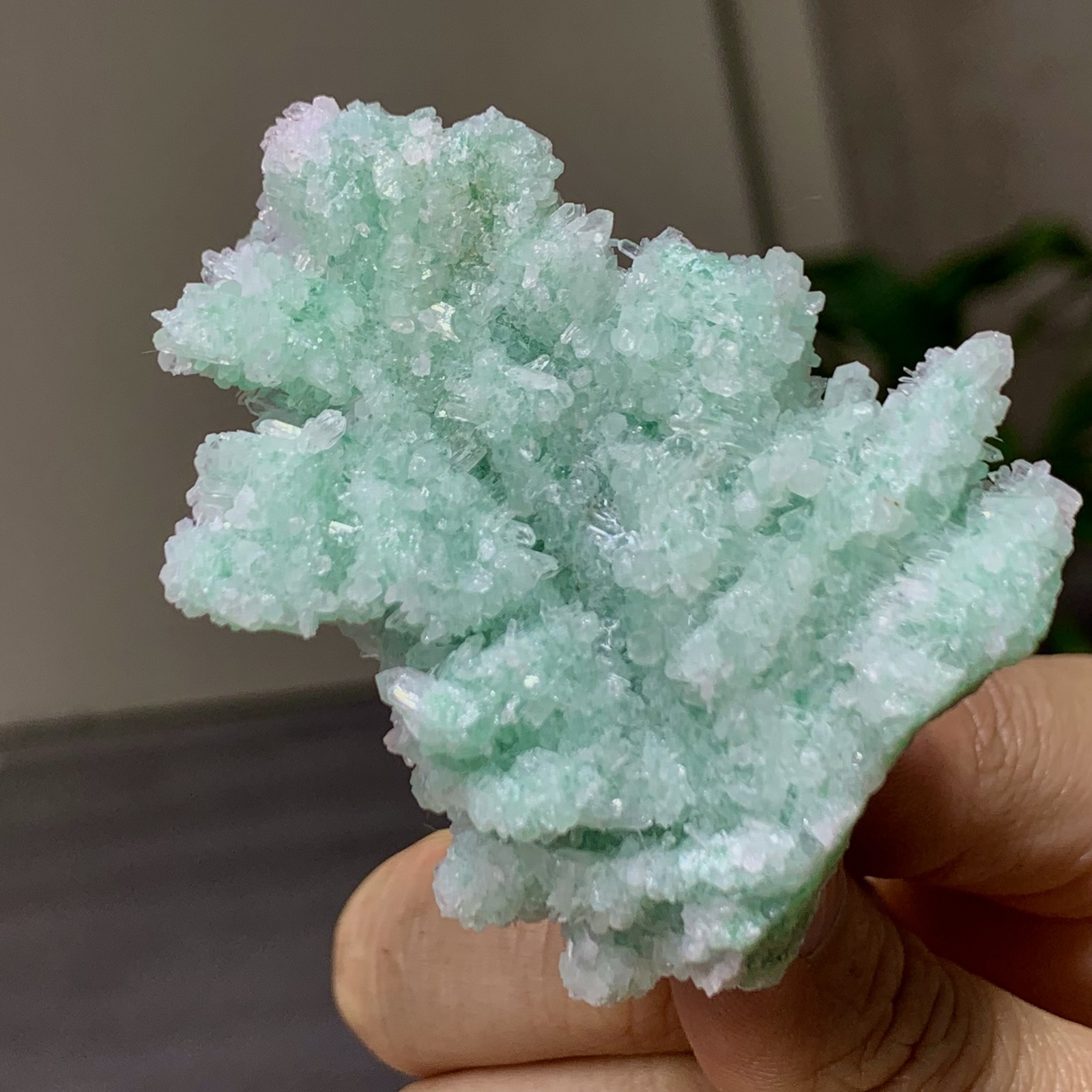 90G Rare green Phantom Strawberry Crystal Clusters Mineral Specimen