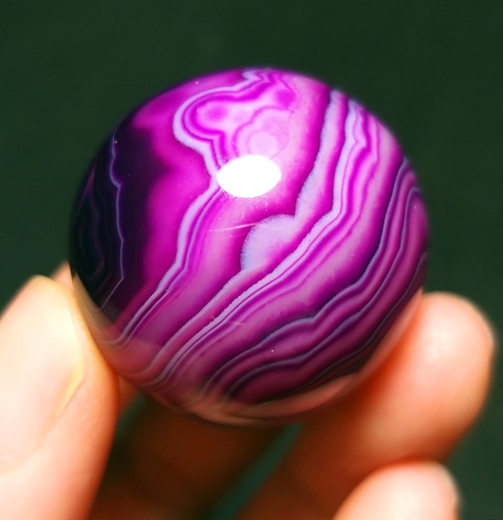TOP 25G Beautiful Silk Banded Lace Agate Sphere Crystal Ball Stone Healing D110