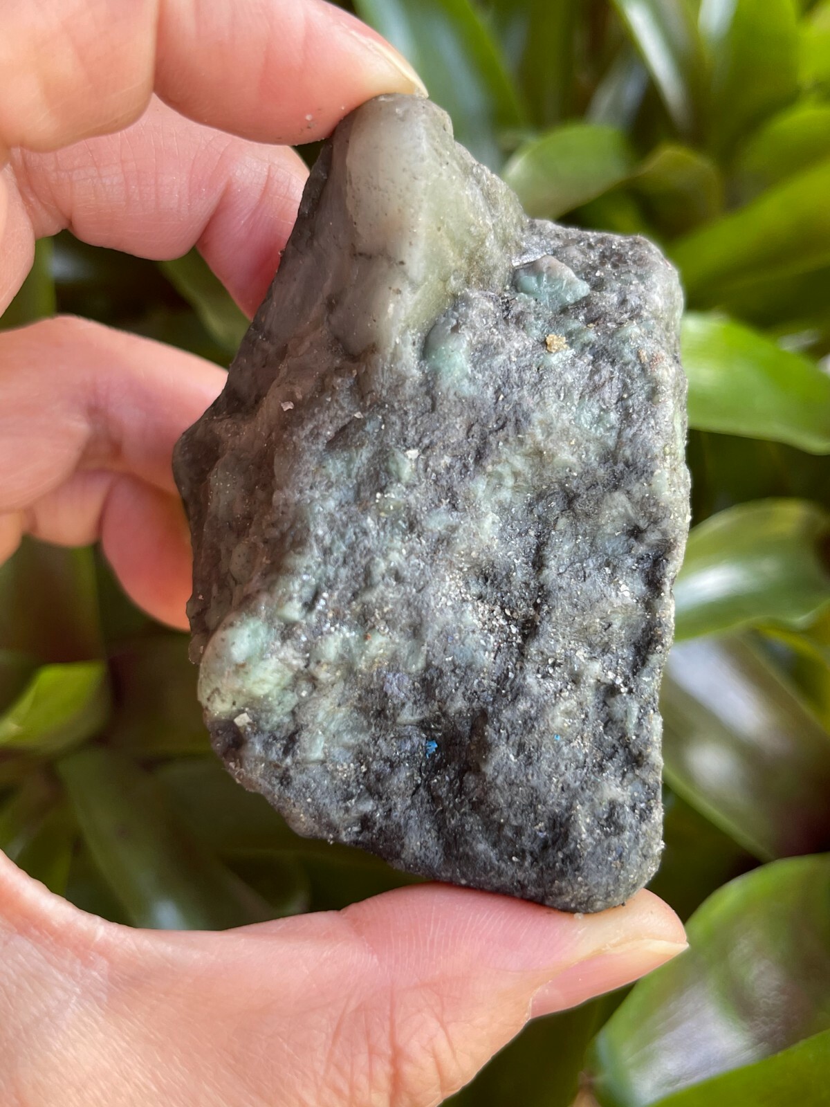 Grade A++ Large Emerald Rough Stones, 2 – 3 Inch Raw Emerald, Wholesale Bulk Lot