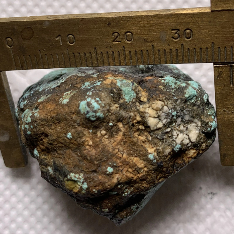 100% Natural Cloud Mountain Blue Green Turquoise Rough Specimen 35.2G