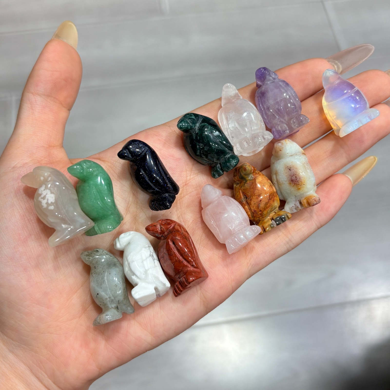 5pc Natural mix Quartz hand Carved Mini penguin crystal carving reiki