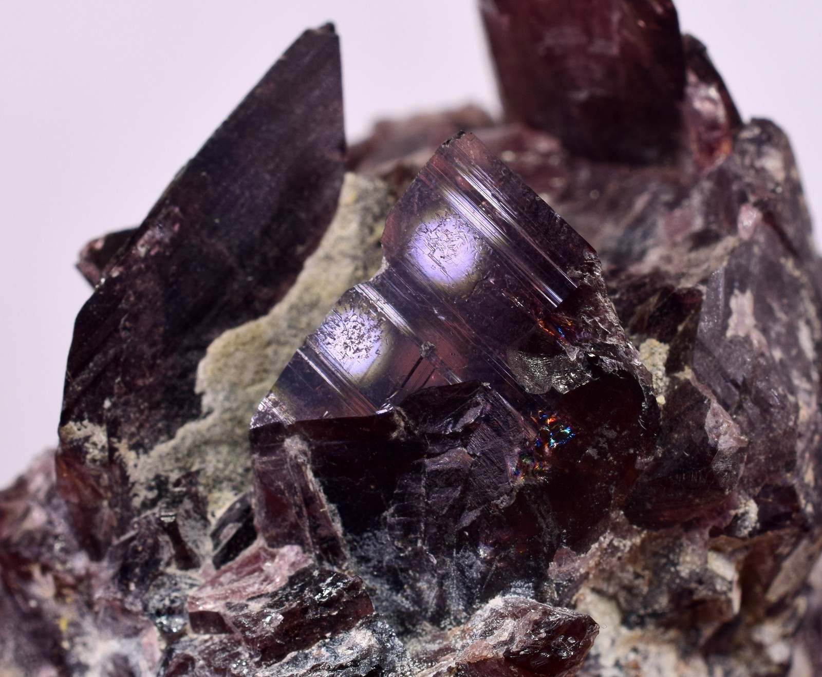 4cm GEM AXINITE CRYSTAL PERU SUPER SHINY MINERAL SPECIMEN AB302