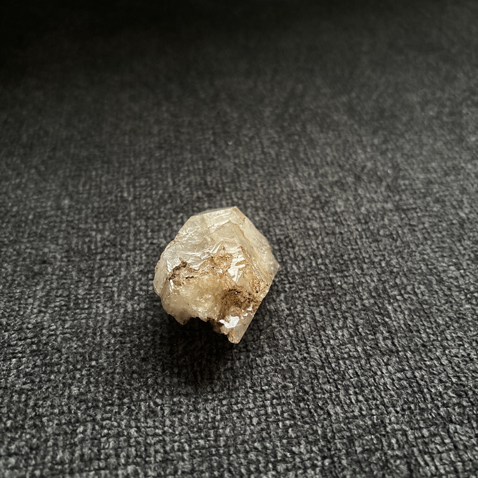 Herkimer Diamond Quartz Crystal 2.25in x 1.5in, 2.15oz