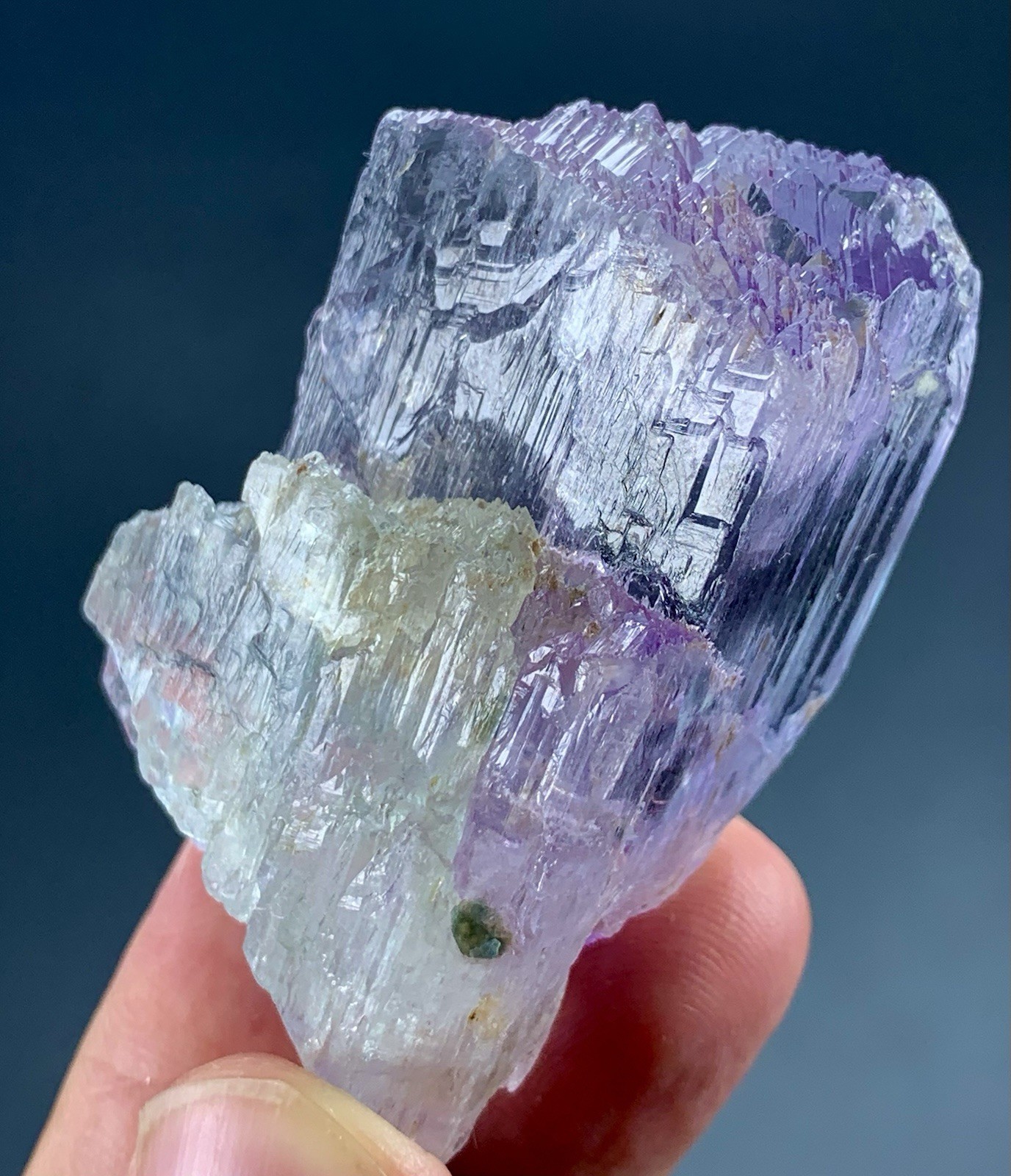 250 Ct Natural Kunzite Crystal From Afghanistan Gemmy Pink