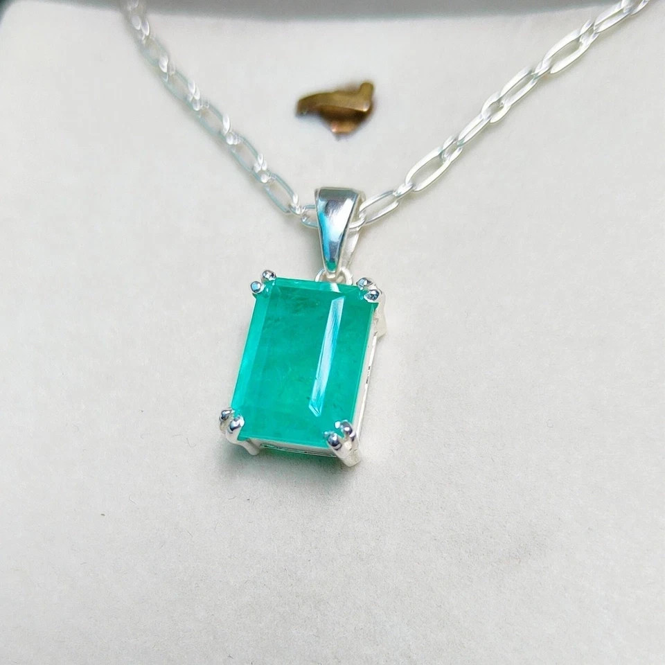 Natural Green Emerald 21 Ct 925 Silver Emerald Shape Pendant IGL Loose Gems 6LHS
