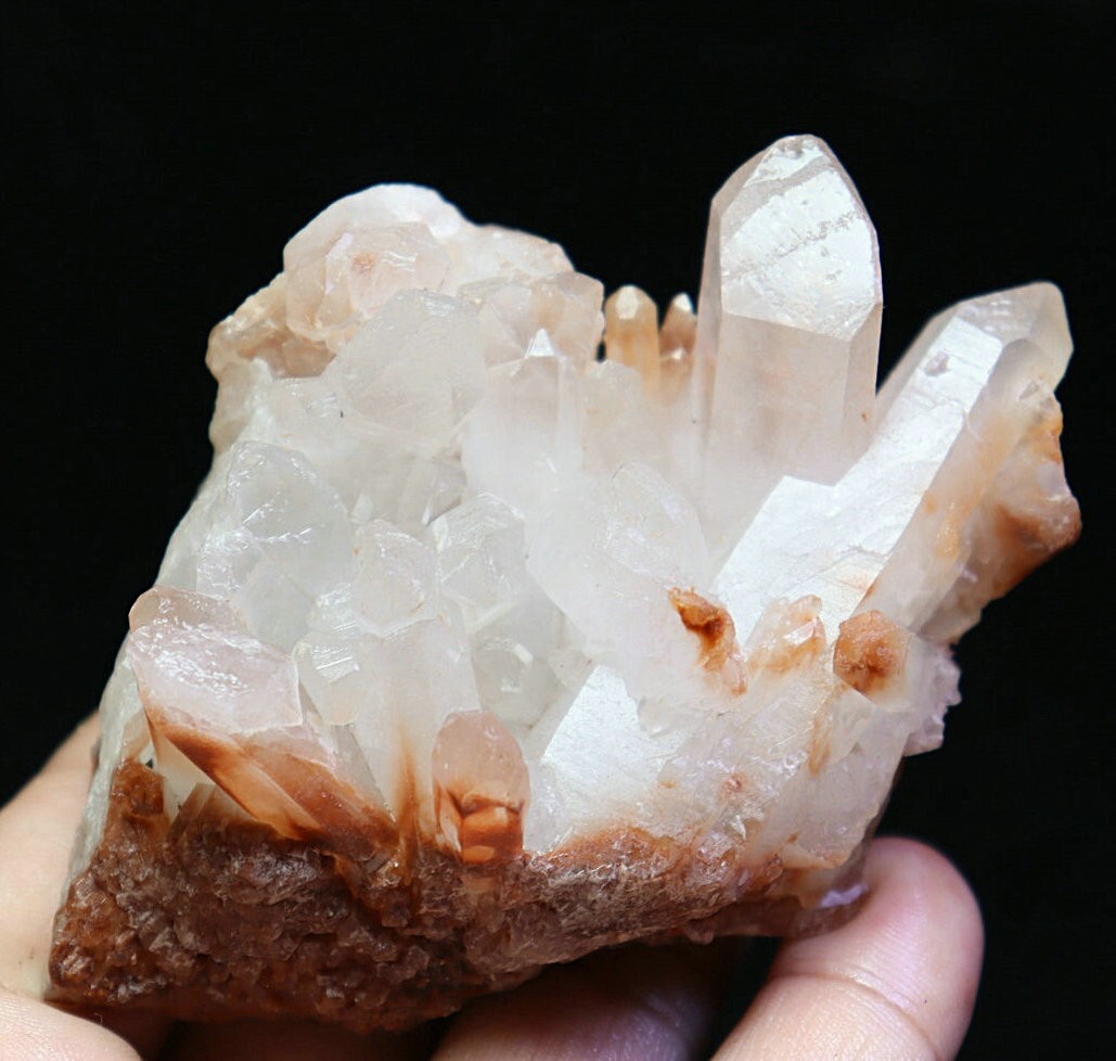 227g Natural Beautiful Red Quartz Crystal Cluster Point Mineral Specimen
