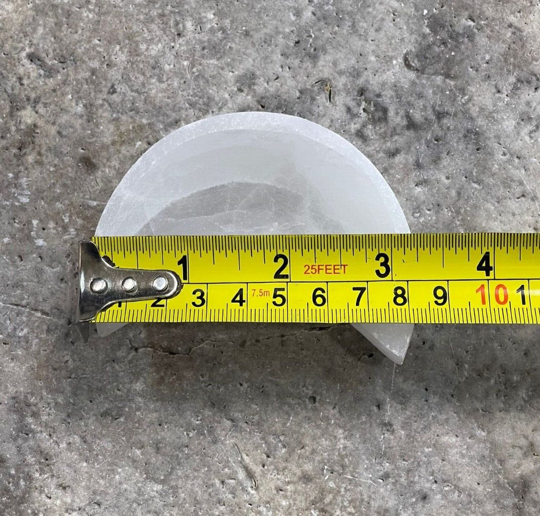 Selenite Crescent Moon Bowl 3.5in / 9cm Long (1 pc)