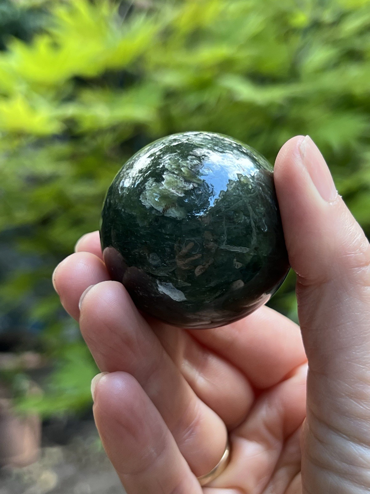 Jade Nephrite Himalayan Large Ball AAA+ 120g 43mm 30