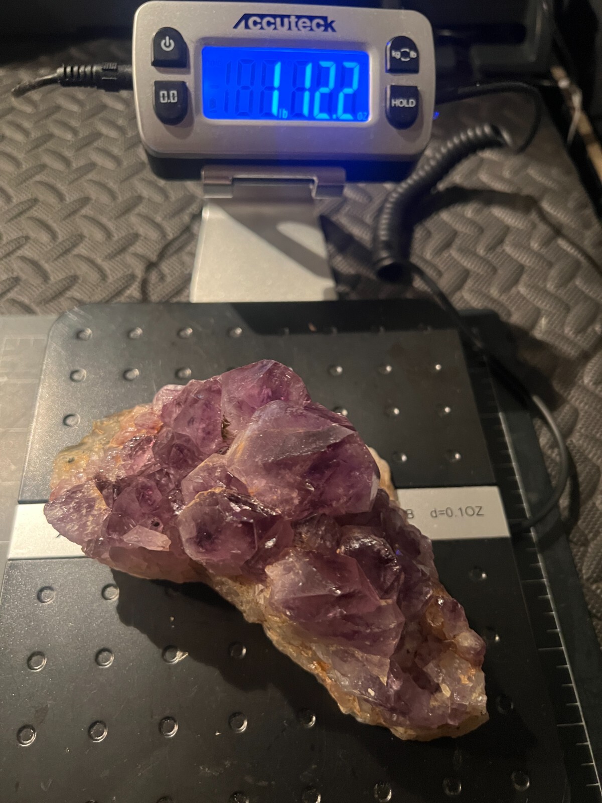 Natural amethyst geode cluster quartz crystal speciman 1.12 Pounds