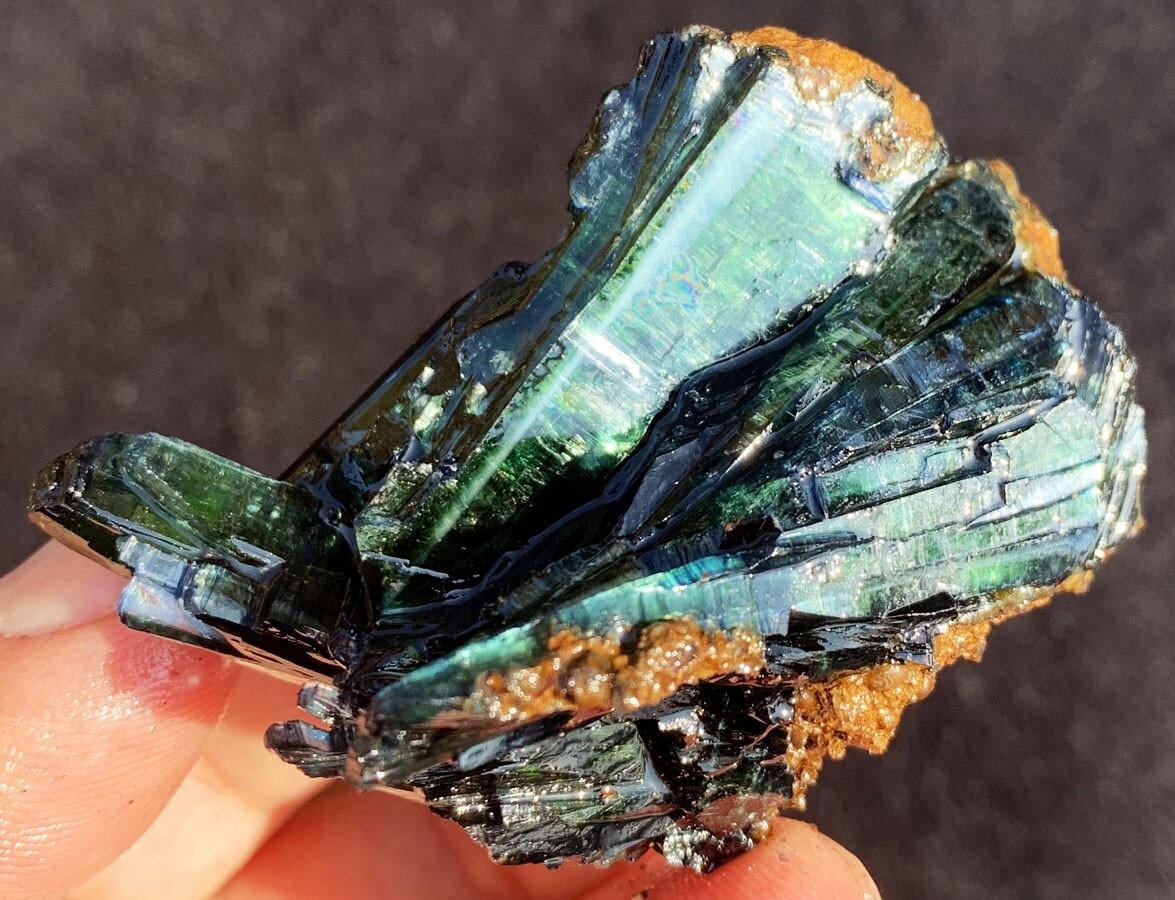 359CT Gemmy! Natural Transparent Green Vivianite Crystal Specimen Brazil ie5083