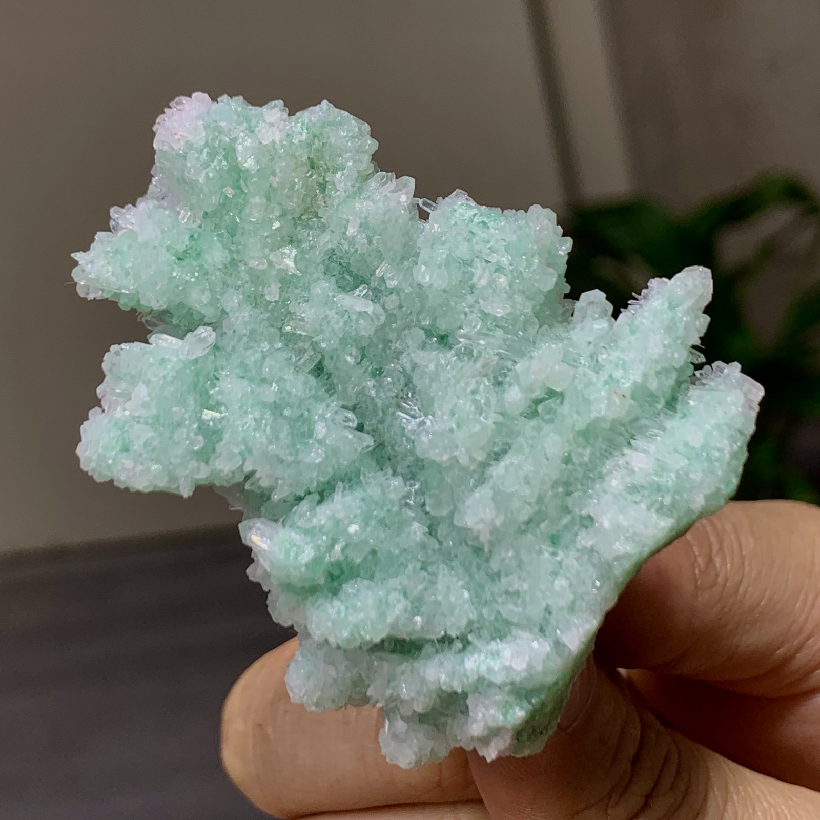90G Rare green Phantom Strawberry Crystal Clusters Mineral Specimen