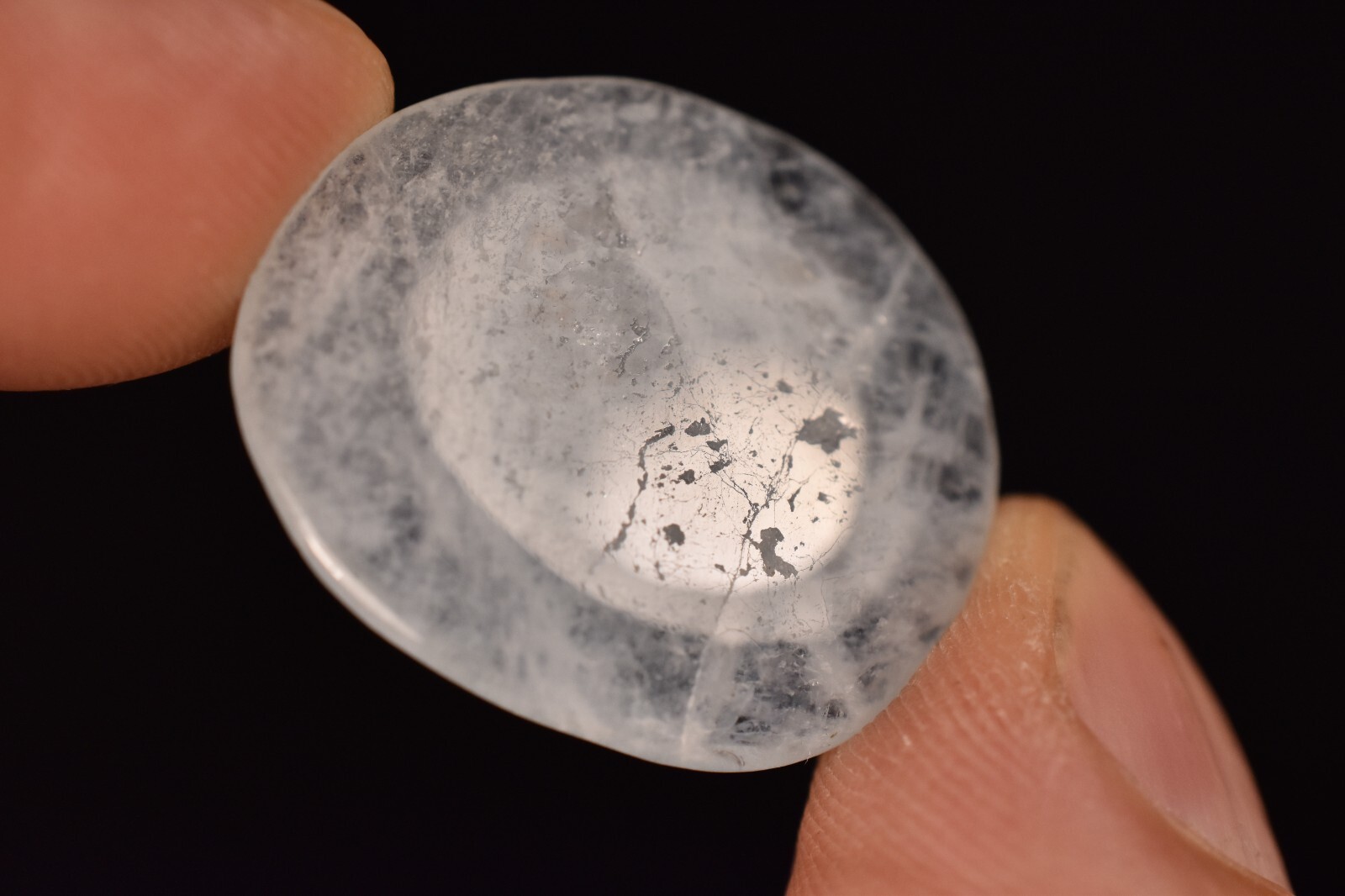 *AQUAMARINE* Flat Stone 2.8cm 4.4g Palm Tumbled Natural Healing Crystal