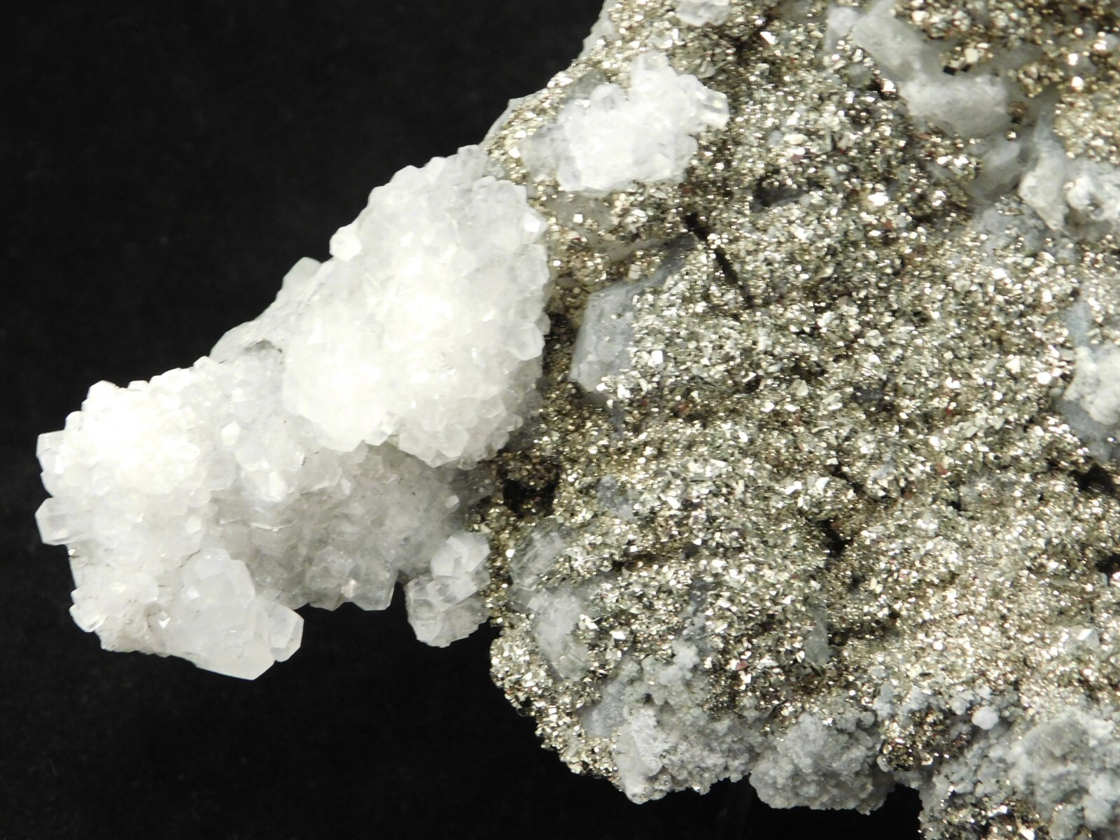 HUGE Pyrite Crystal Cluster With Fluorescent Calcite Crystals Mexico 2020gr