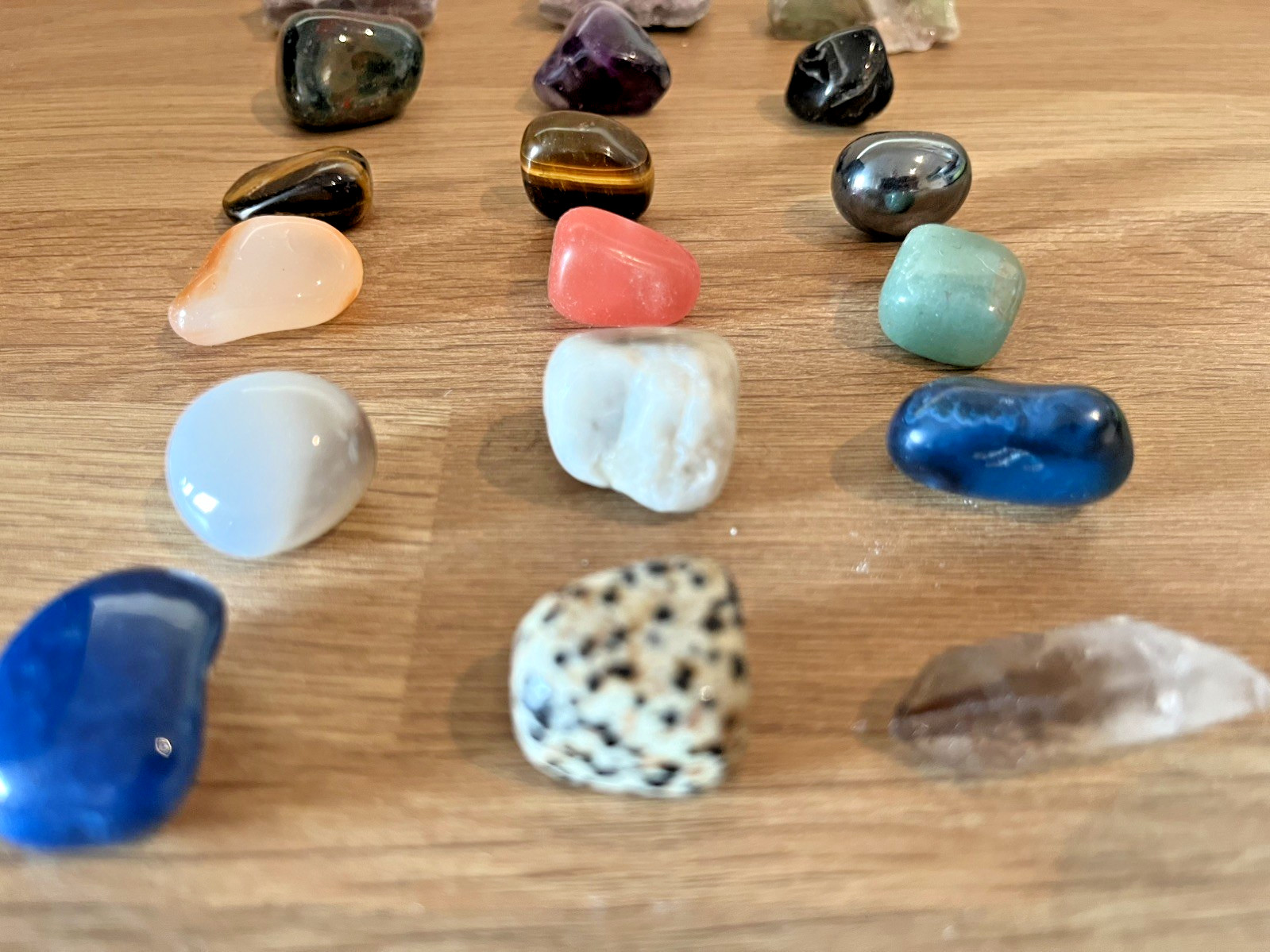 Job Lot of Assorted Crystals & stones x 18