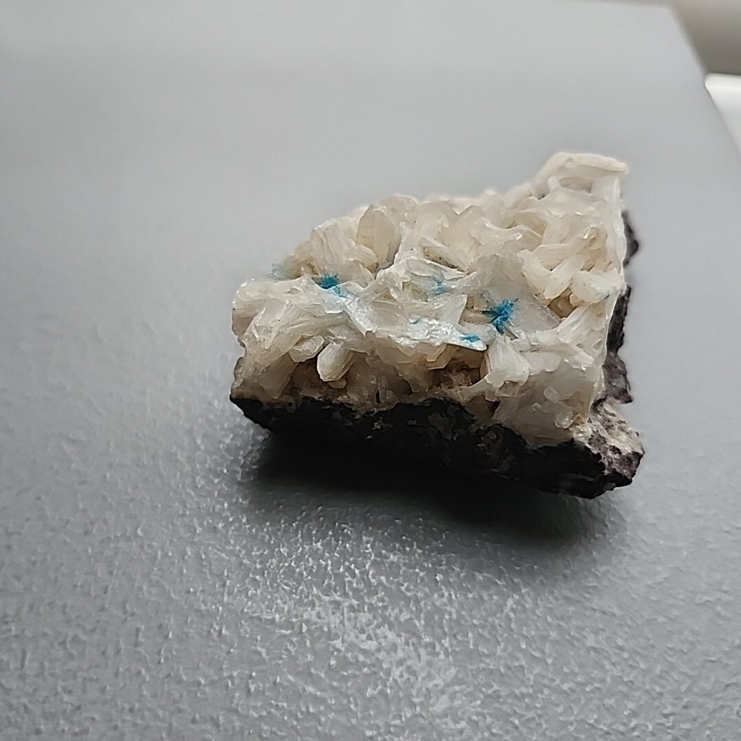 Cavansite crystals on Stillbite – India – Old Stock (91 Grams)
