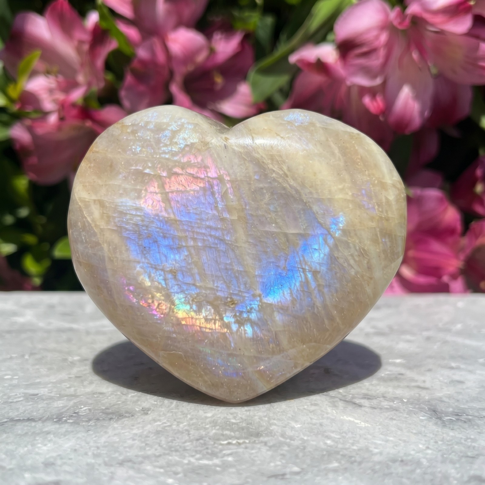 Natural Blue Flash Moonstone Heart Carved Palm Stone Healing Crystal 5-8cm