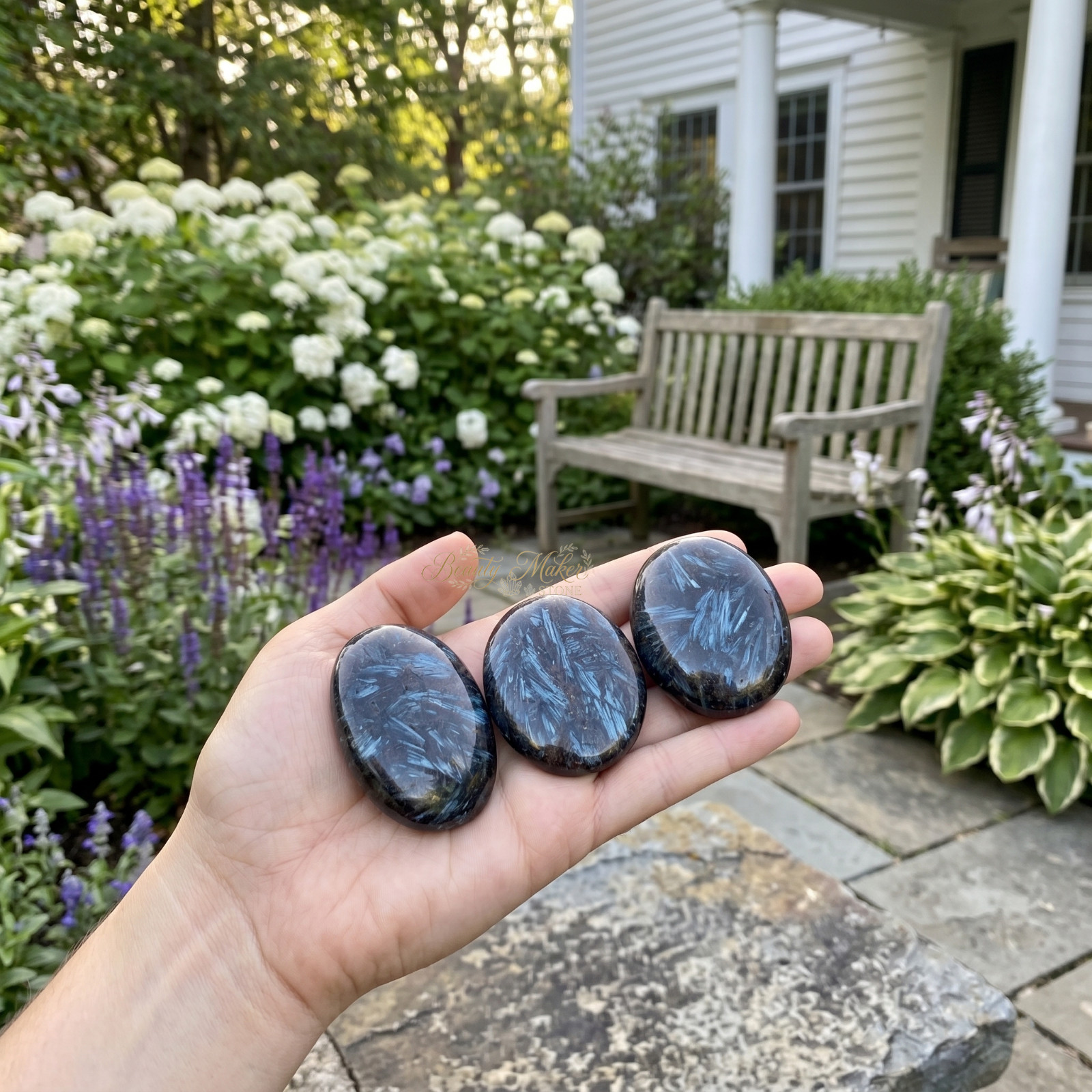 Natural Fireworks Stone Arfvedsonite Flash Palm Stone Breakthrough Inspiration