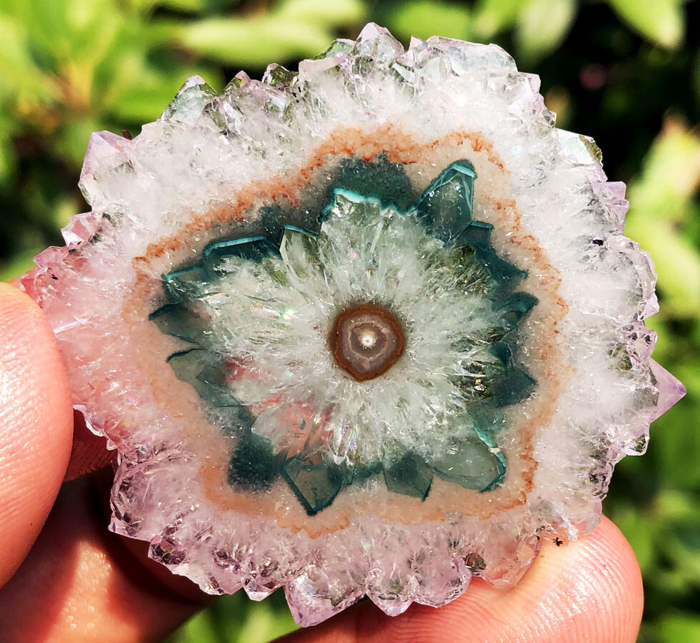 141CT WOW! Boutique Natural Trapiche Star Green Amethyst Flower Specimen ip1375