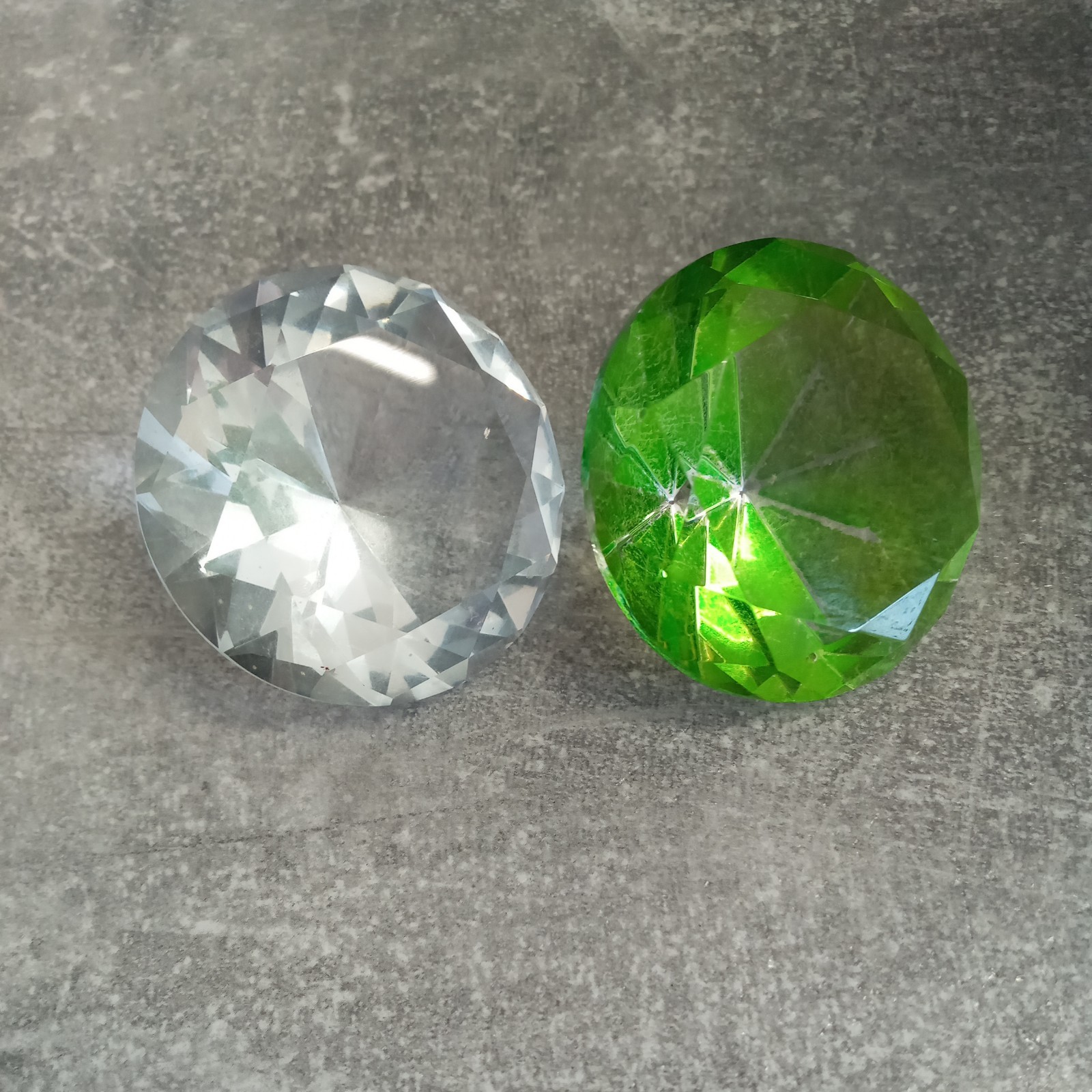 Toy Gems 2 Pieces Gemstones for Kids Pirate Treasure Jewels Acrylic Gem 5cm each