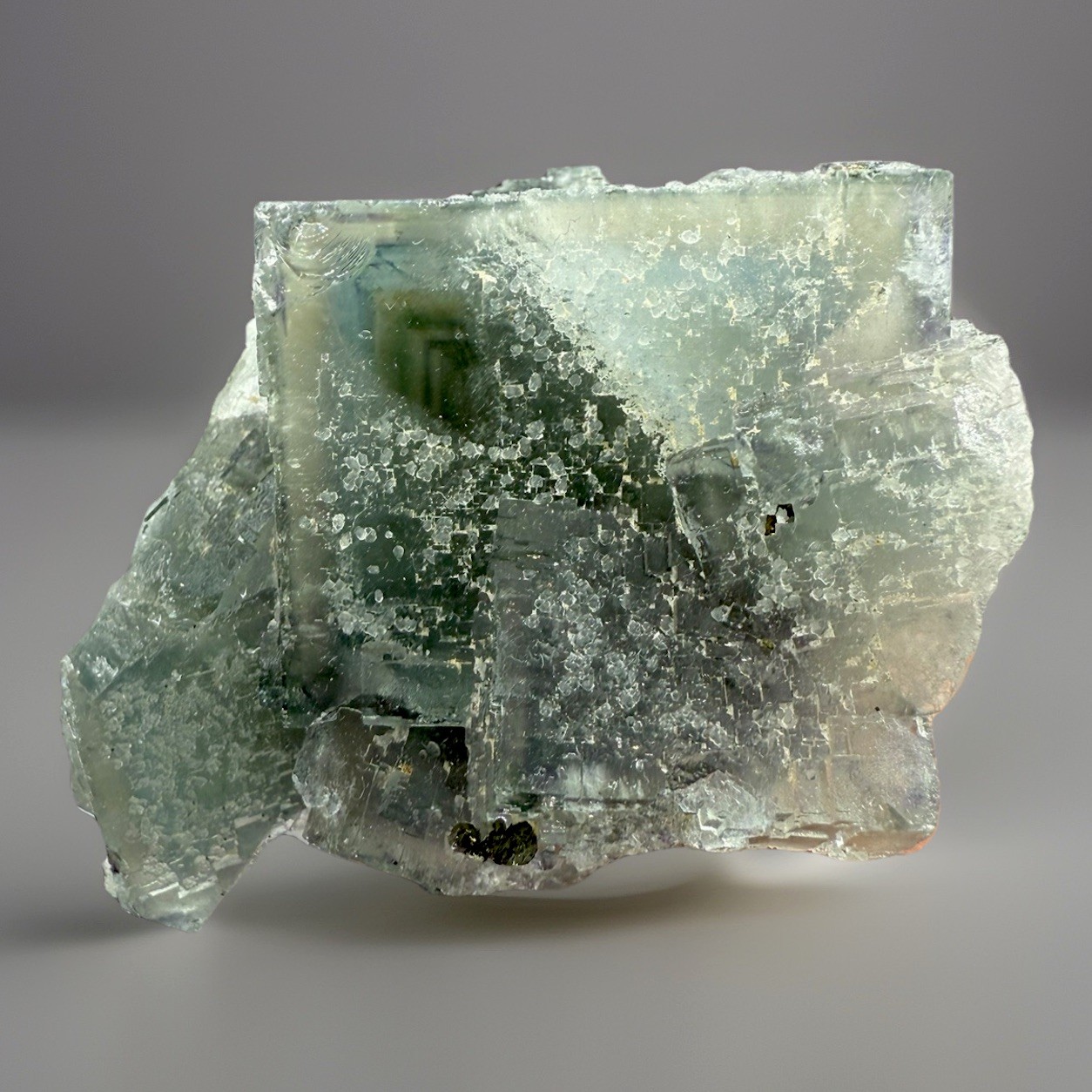 Multi Zoned Fluorite Crystals : Grube EFS . Niederschlag . Saxony , Germany 🇩🇪