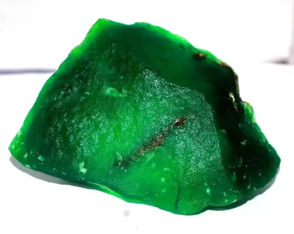 Natural Dyed Green Emerald Rough 700-800 carat Earth Mind Uncut Loose Gemstone