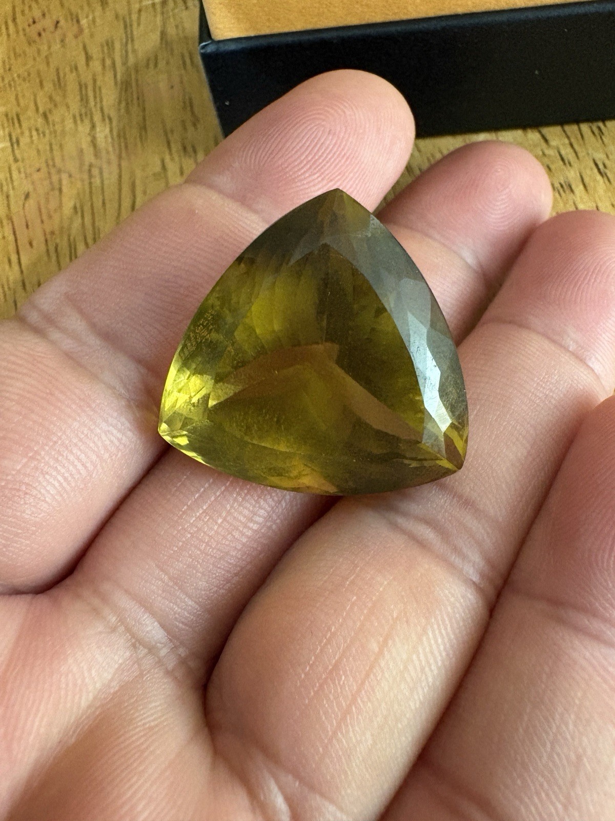 75 Ct Huge Natural Lemon GoldenQuartz TrillionCut Faceted Loose Gemstone 27x19mm