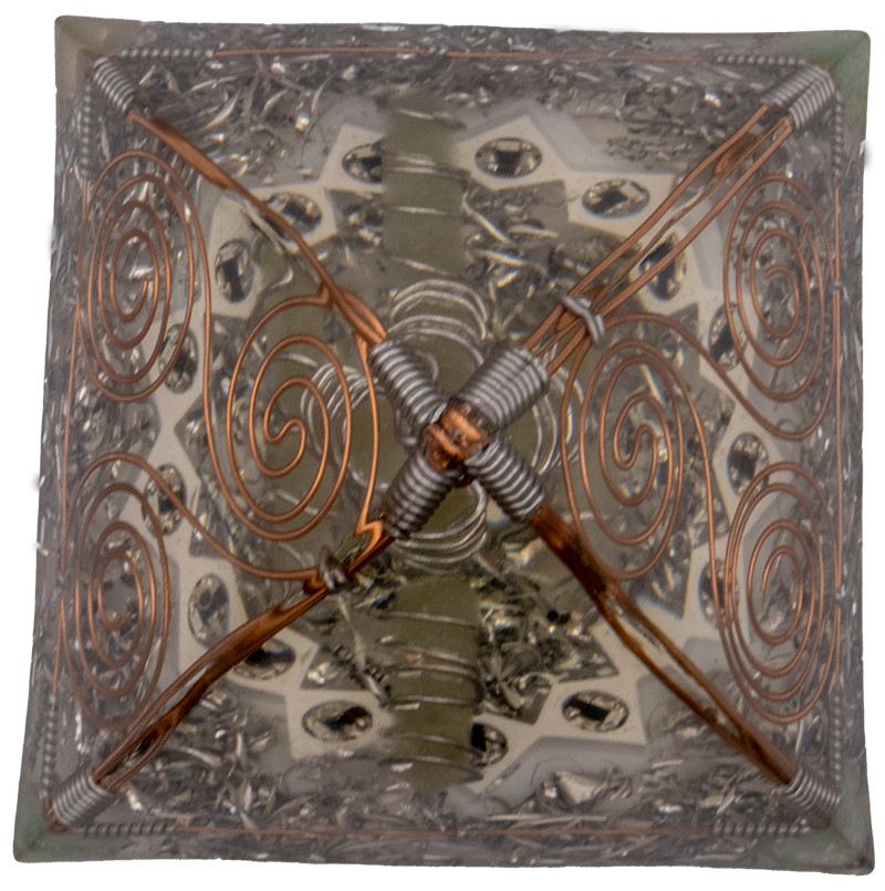 Patented Vibonite Orgonite Pyramid (Vibe Style – Prosperity)