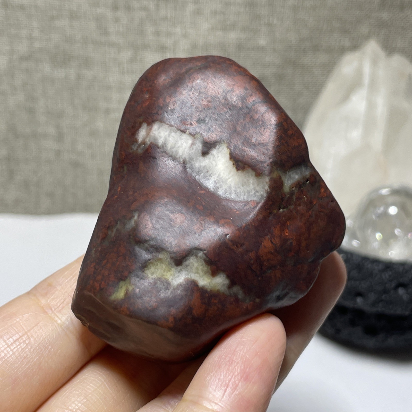 124g Natural Iddingsite meteorite specimen raw stone from China a6228