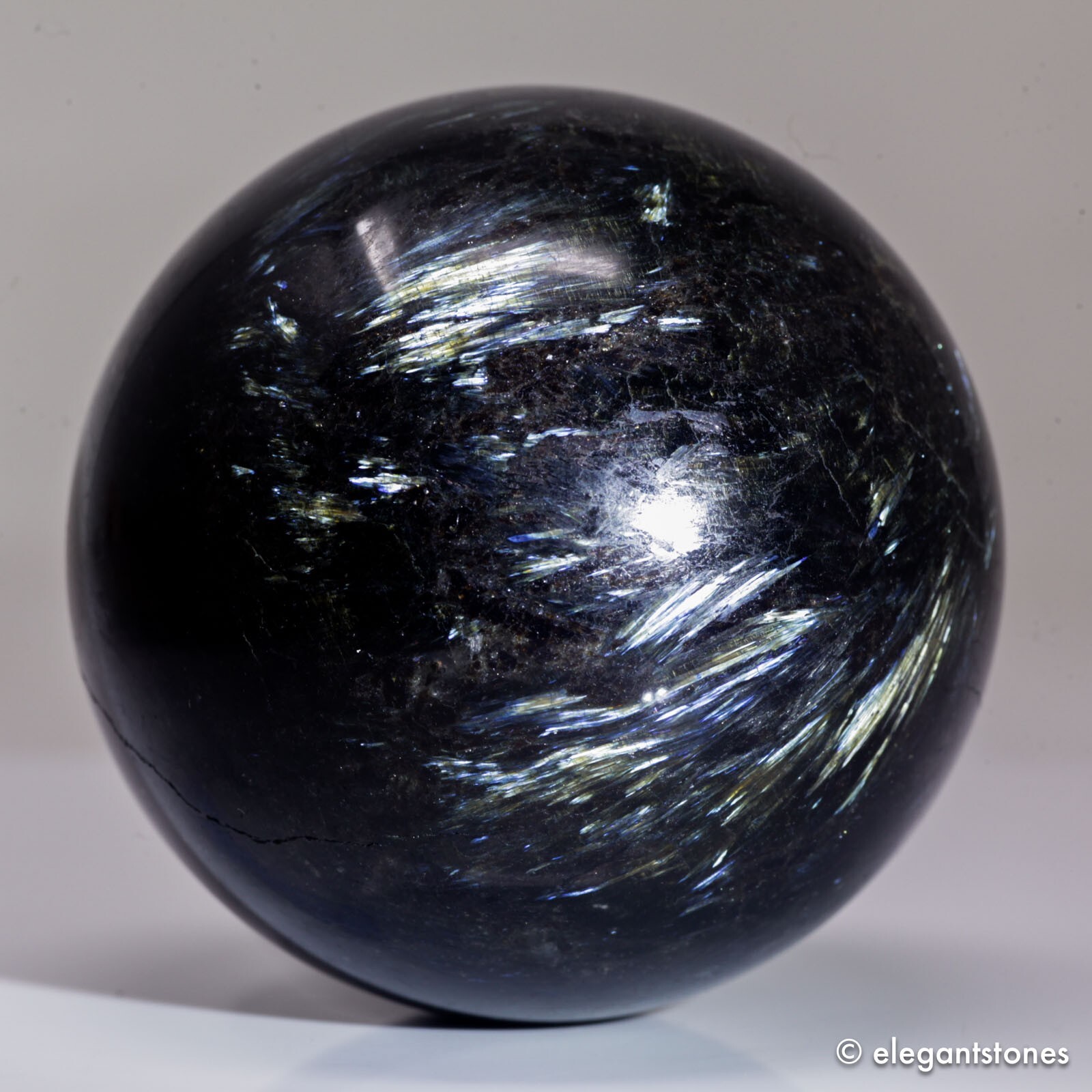 631g74mm Arfvedsonite Sphere Crystal Ball Blue Flash Fireworks Quartz Healing