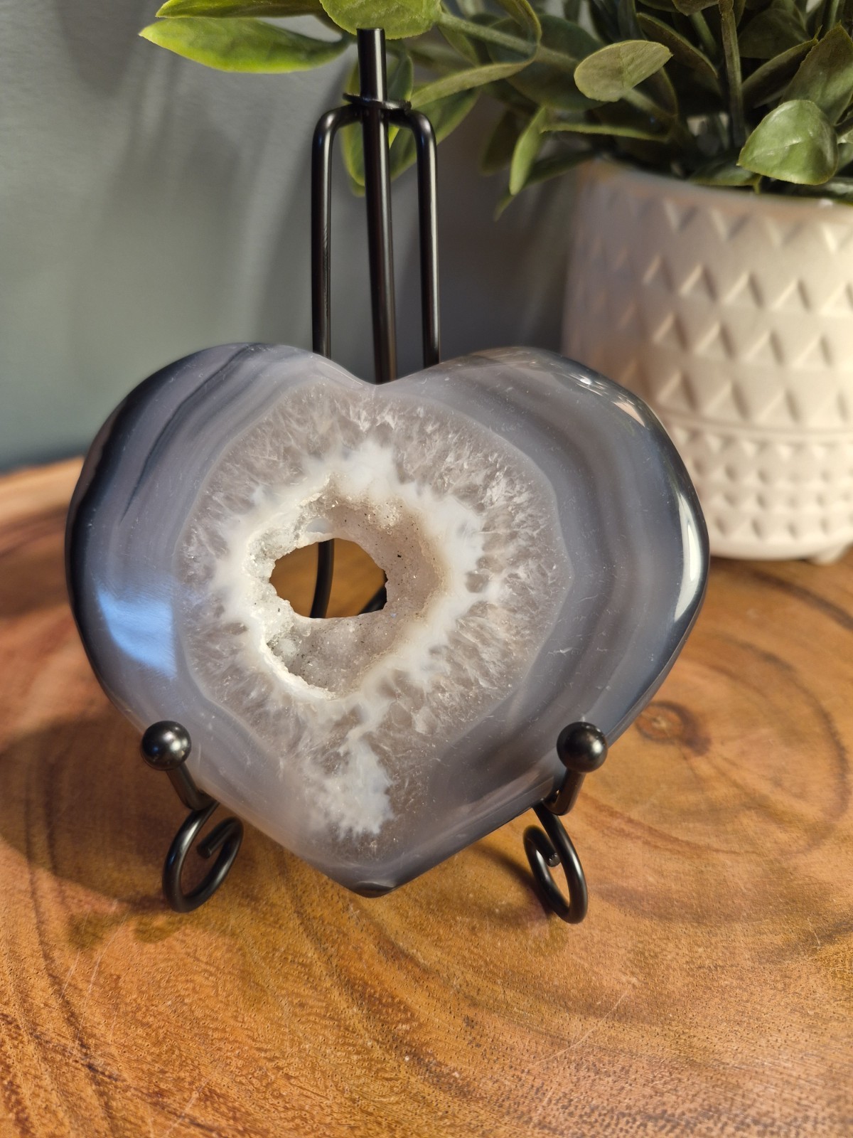 Blue/gray Agate Druzy Heart Carving