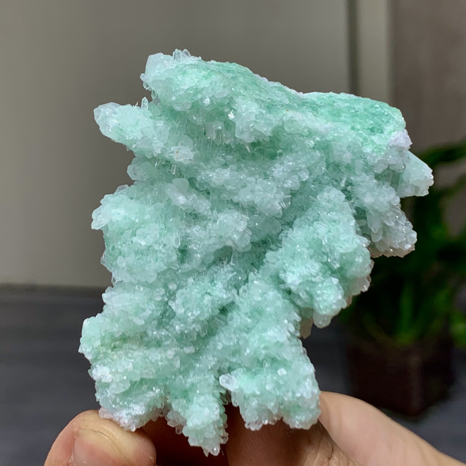 90G Rare green Phantom Strawberry Crystal Clusters Mineral Specimen