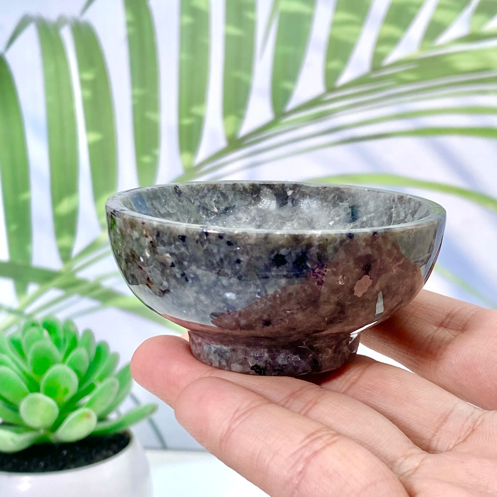 Yooperlite Crystal Bowl UV Reactive Flame Stone Crystal Healing Gift& Home Decor