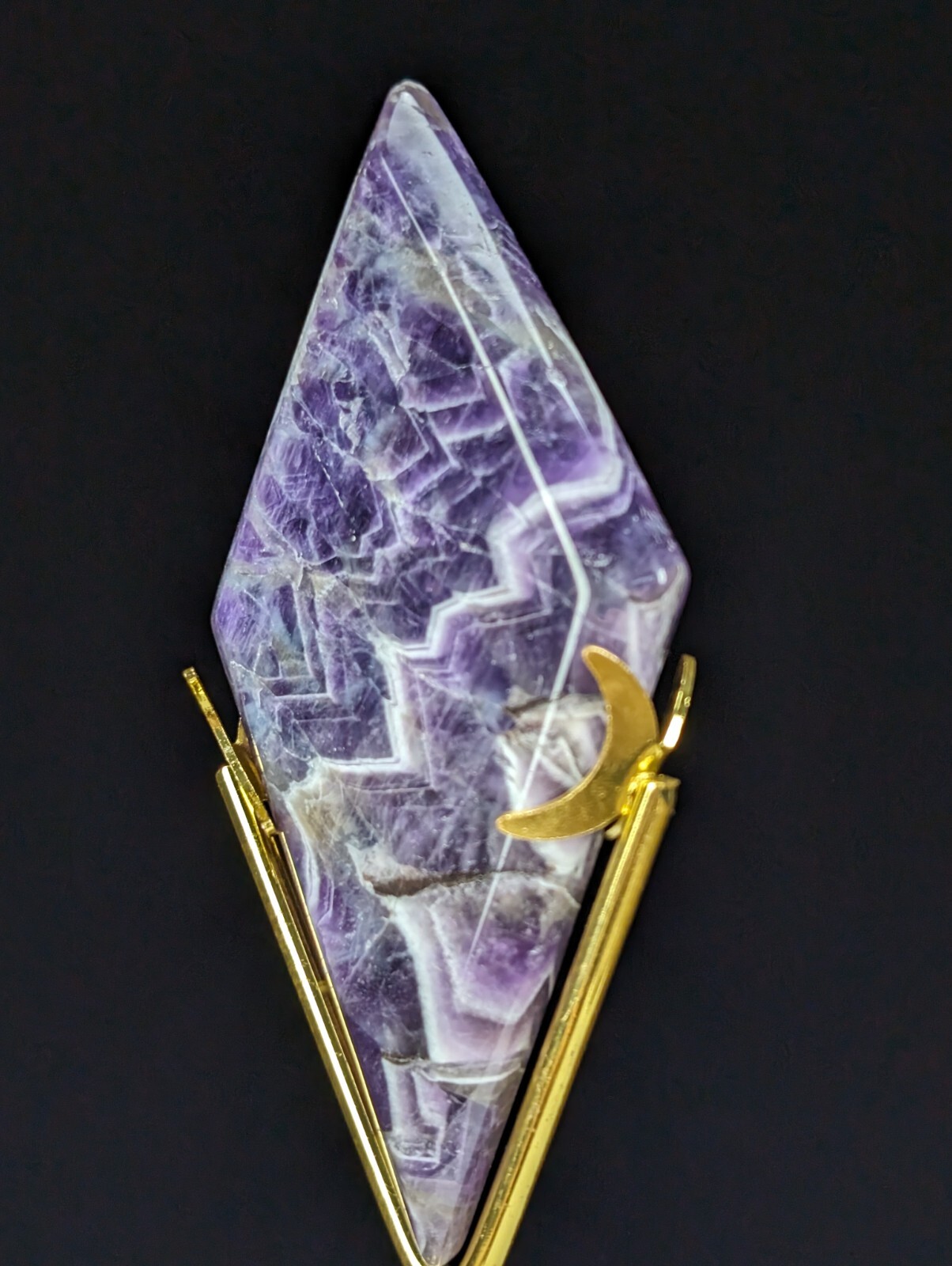 Chevron Amethyst Carving Dream Diamond Rhombus Crystal Gemstone Chakra Mineral