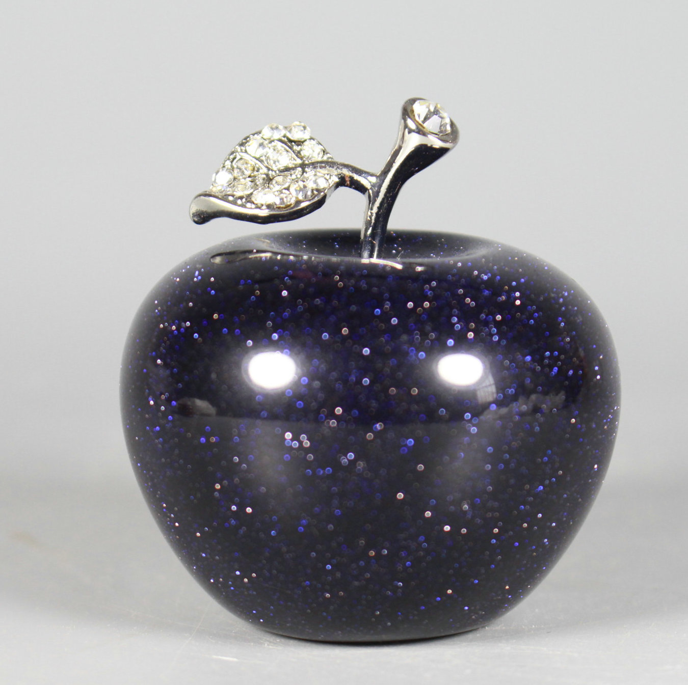 Beautiful Natural Blue Sand Crystal Apple Figurine Decoration Crystal Gift