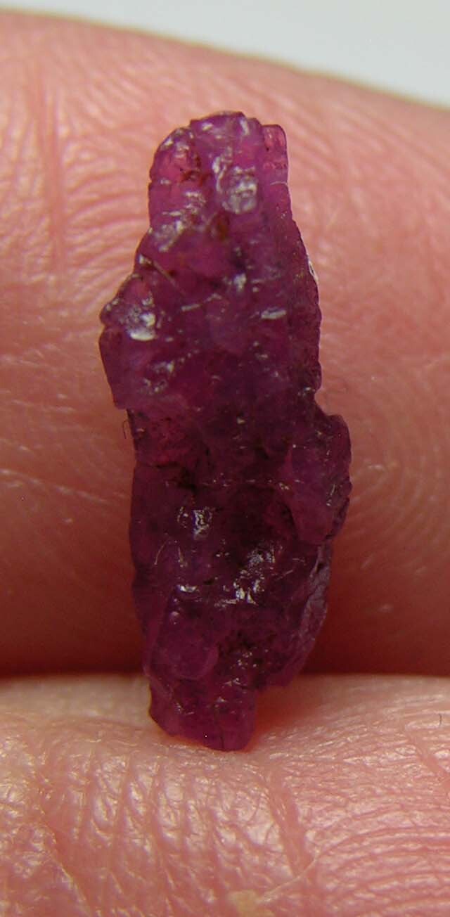 1.65ct Vietnam 100% Natural Red Ruby Dogtooth Crystal Specimen 0.30g 12mm