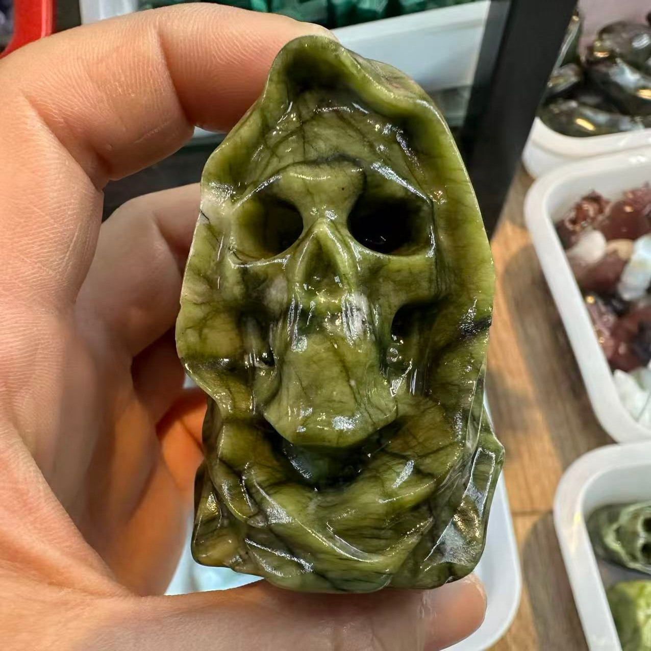 1pc Natural Green Jade Quartz Carved Skull Crystal Reiki Healing Decor