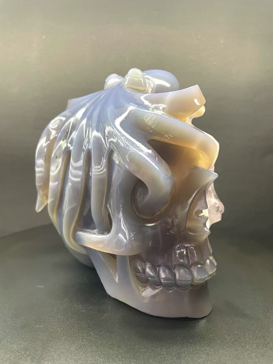 4.25LB top Natural quartz agate crystal geode hand engraving octopus skull