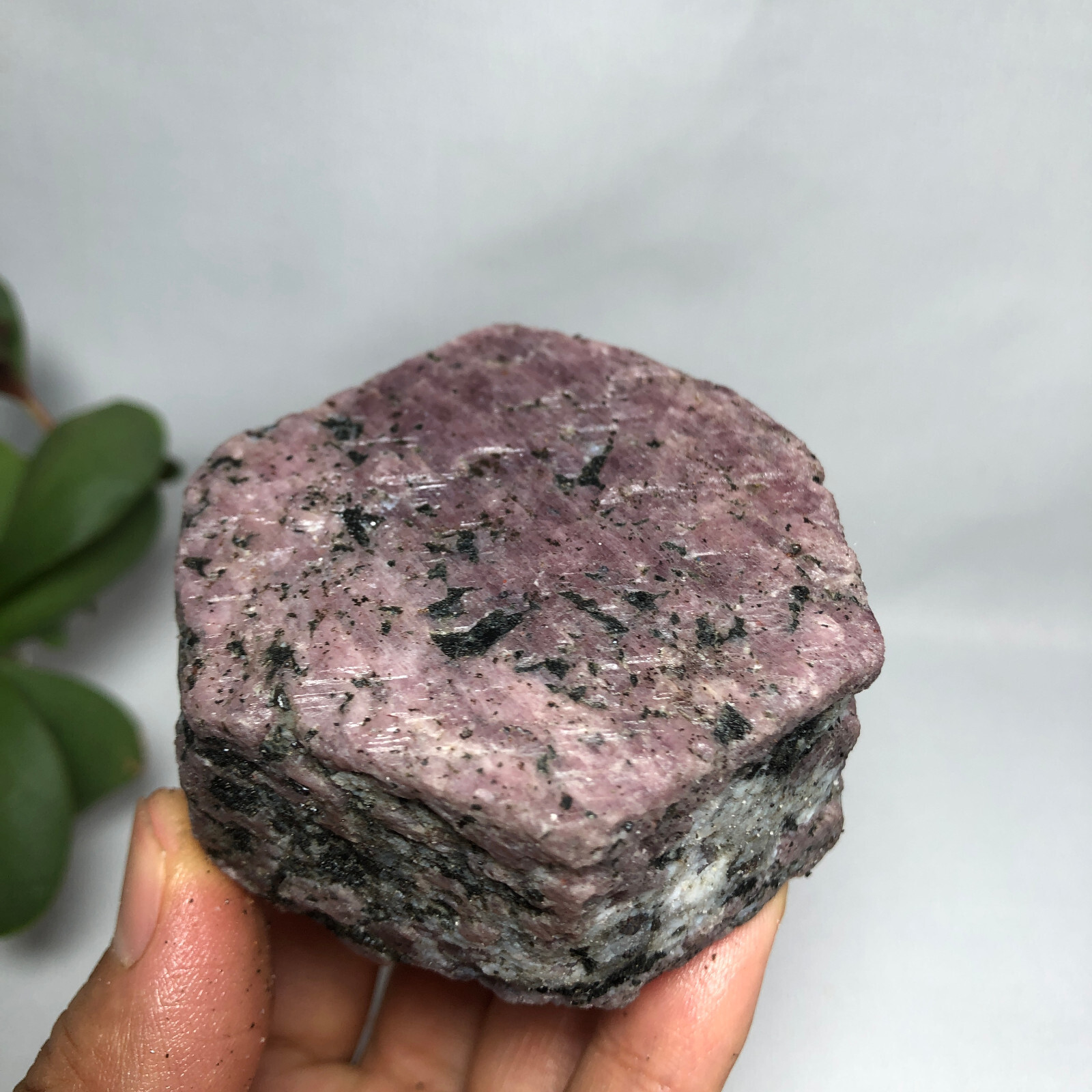 330g Top Natural Red corundum ruby gemstone Unheated original specimens g6720