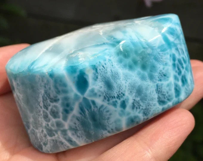 DOMINICAN REPUBLIC BEAUTIFUL LARIMAR FREEFORM 62MM X 33 9 MM
