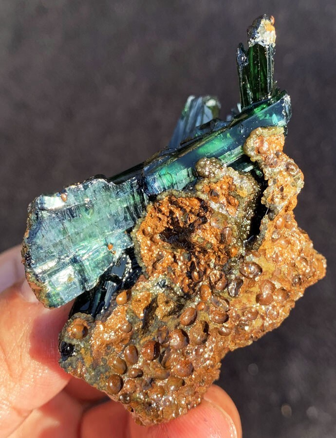 359CT Gemmy! Natural Transparent Green Vivianite Crystal Specimen Brazil ie5083