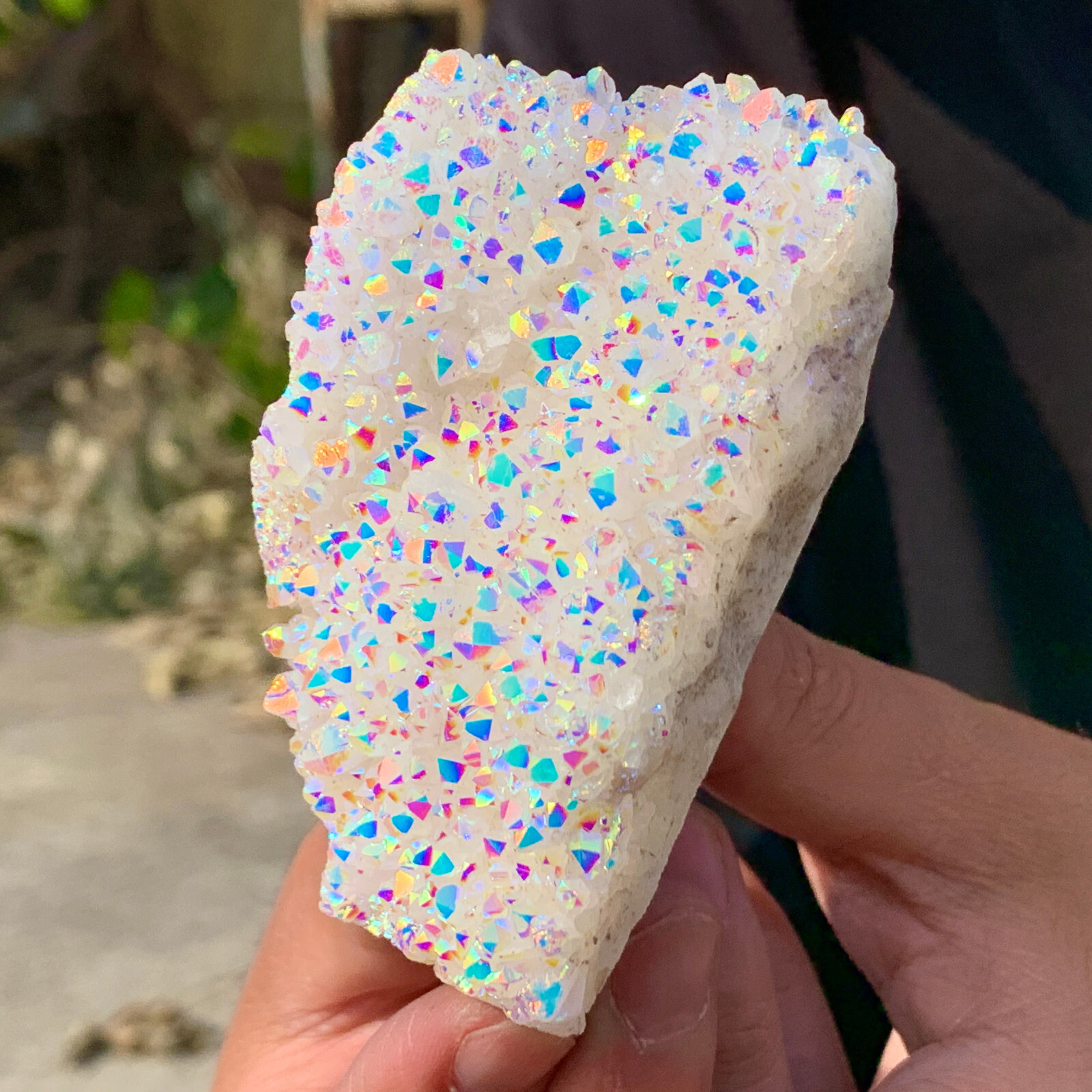 189G Titanium coated colorful feather layer Kyanite bladder specimen