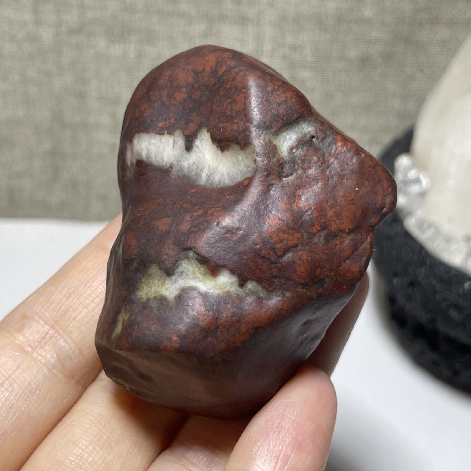 124g Natural Iddingsite meteorite specimen raw stone from China a6228