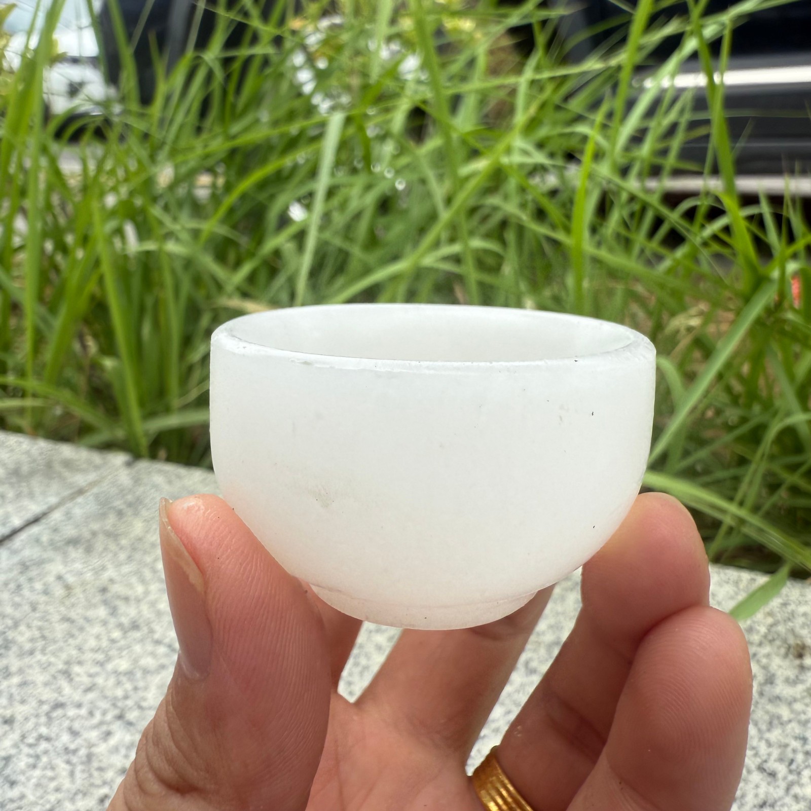 1pcs Natural White crystal Quartz Crystal Carved Water cup reiki Decoration