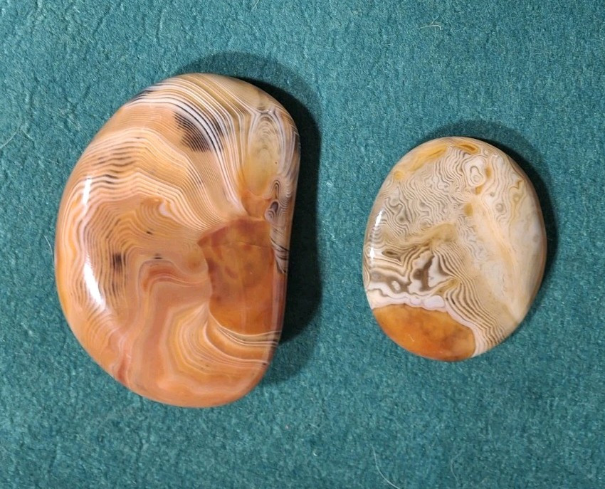 2 Natural Banded Carnelian Agate Crystal.Beautiful.