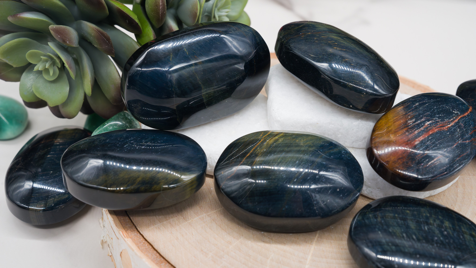 High Quality Blue Tiger’s Eye Crystal Palm Pocket Worry Stone Healing Protection