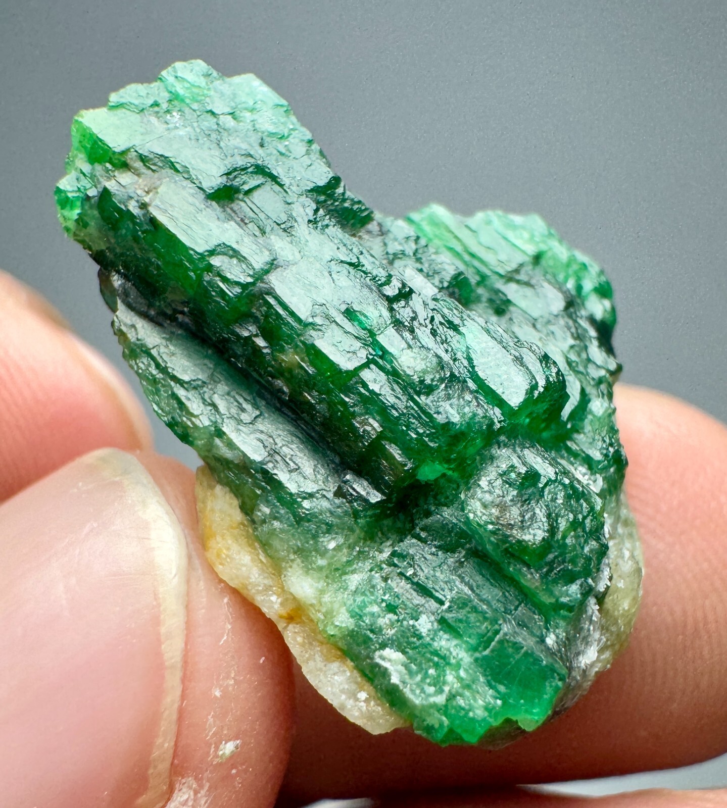 Swat Top Green Emerald Crystals Bunch On Matrix @PAK. 22 Carat
