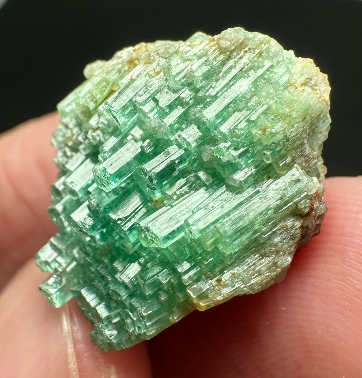 15 Ct. Full Terminated Lustrous Green Panjsher Emerald Crystals Cluster On Matrx